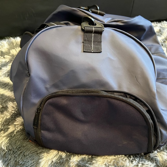 Herschel Supply Co. Novel Duffel Studio Navy Blue EUC - Picture 6 of 12